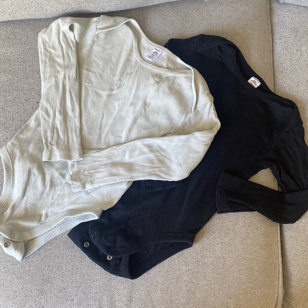 2 Ribbed Nordstrom Bodysuits 18-24m